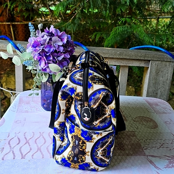 ALICE + OLIVIA BY STACEY BENDET REGAL ROMANCE DUFFLE BAG WITH STRAP Nwt - Picture 13 of 16